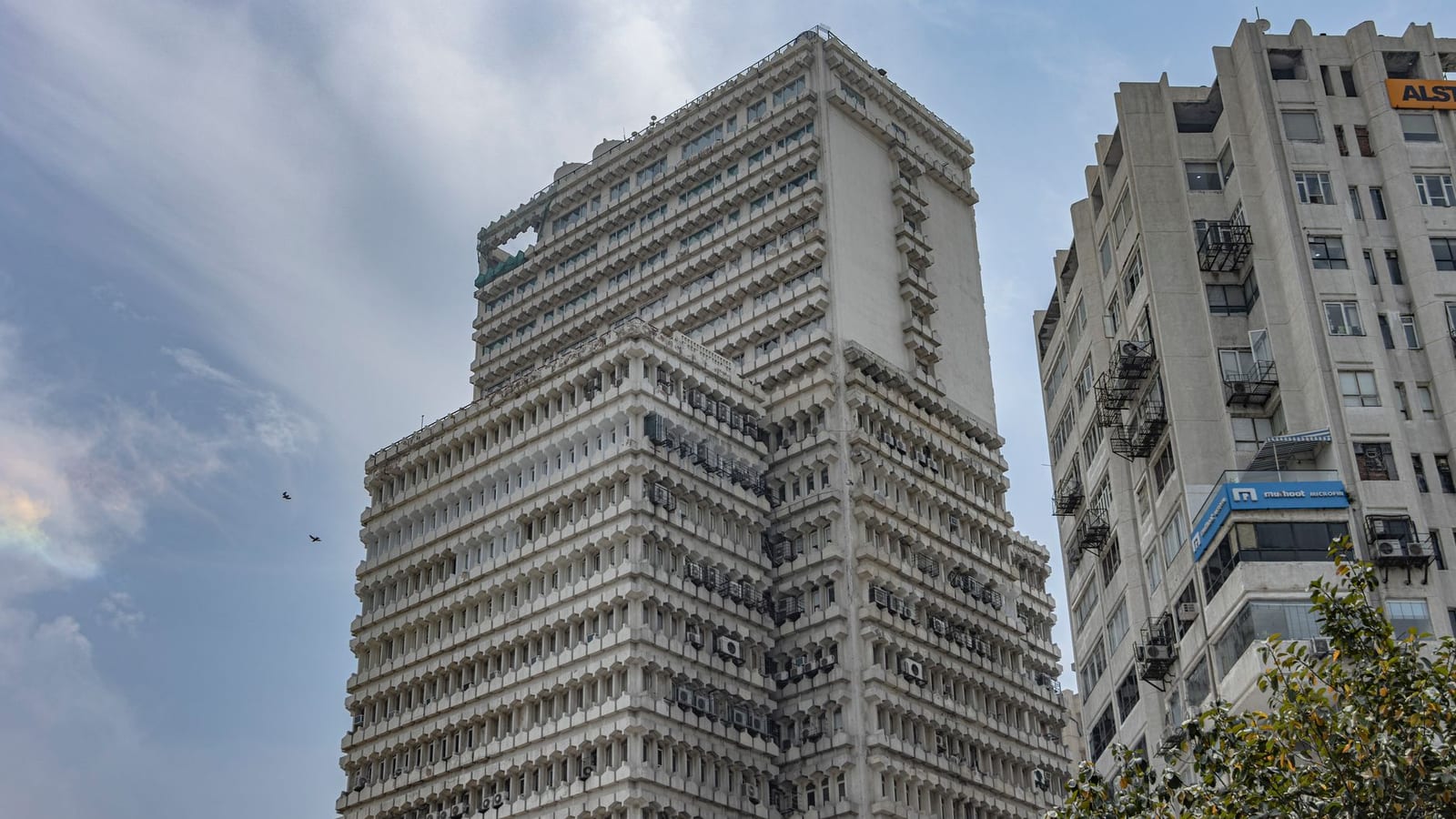8th Pay Panel May Deliver Modest Salary Increase