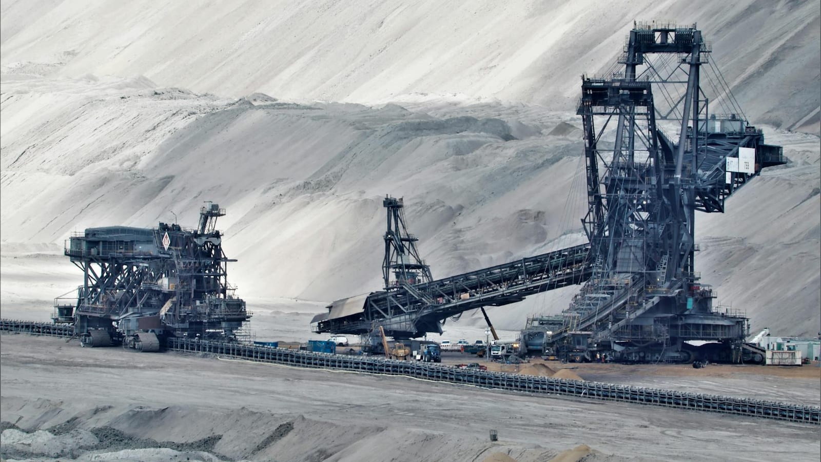 China Turns Xinjiang Coal Into Shield Against Oil Shocks