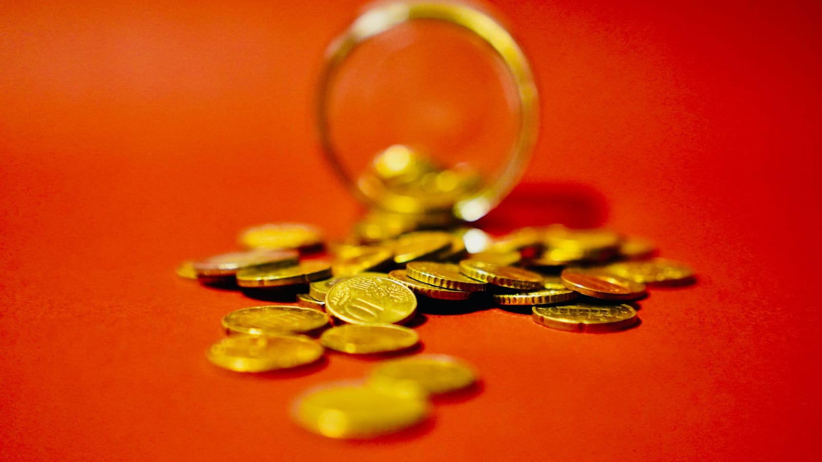 Comex rally lifts MCX gold and silver prices sharply