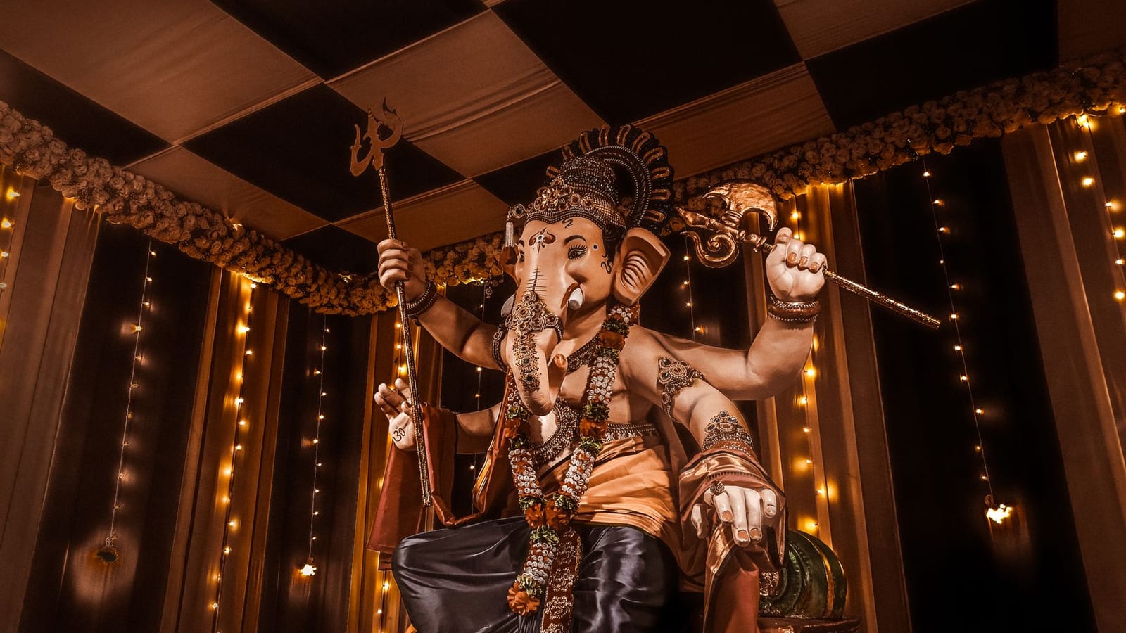 Dussehra 2024 puja timings and market pulse explained