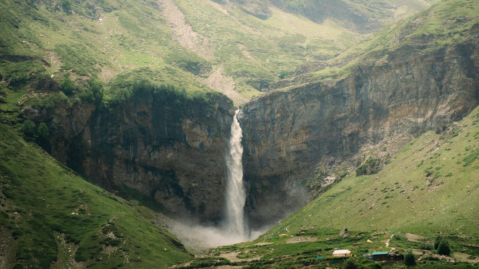 Himachal's Smaller Valleys Win Over Shimla-Weary Summer Travelers