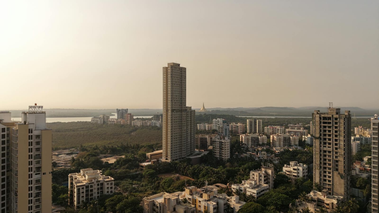 Indiabulls Board to Weigh Fundraise After Stock Rally