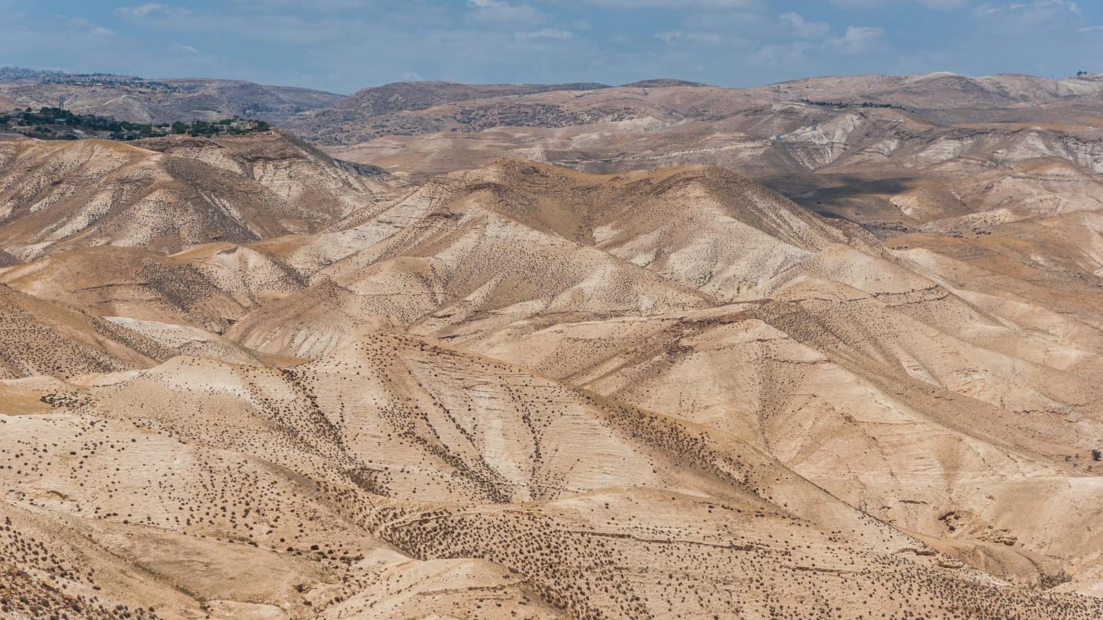 Israel Faces Tough Ground Battle Against Hezbollah