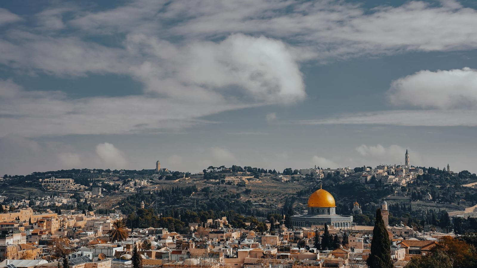 Israel Pushes Deeper Into Lebanon After Castle Capture