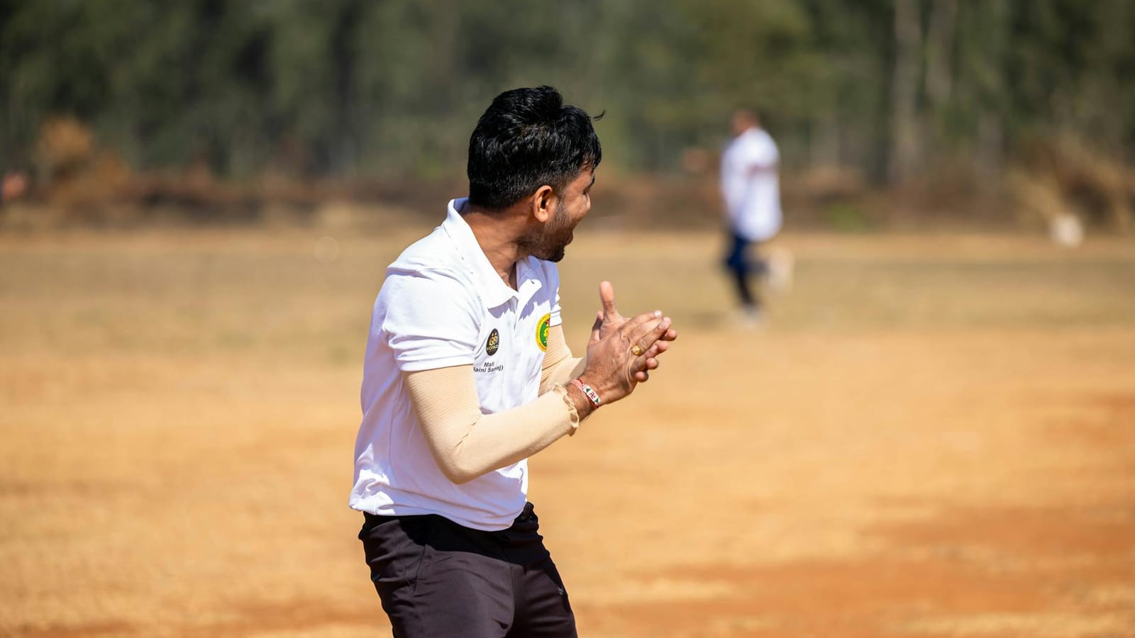 Kohli-Head spat deepens after missed IPL handshake
