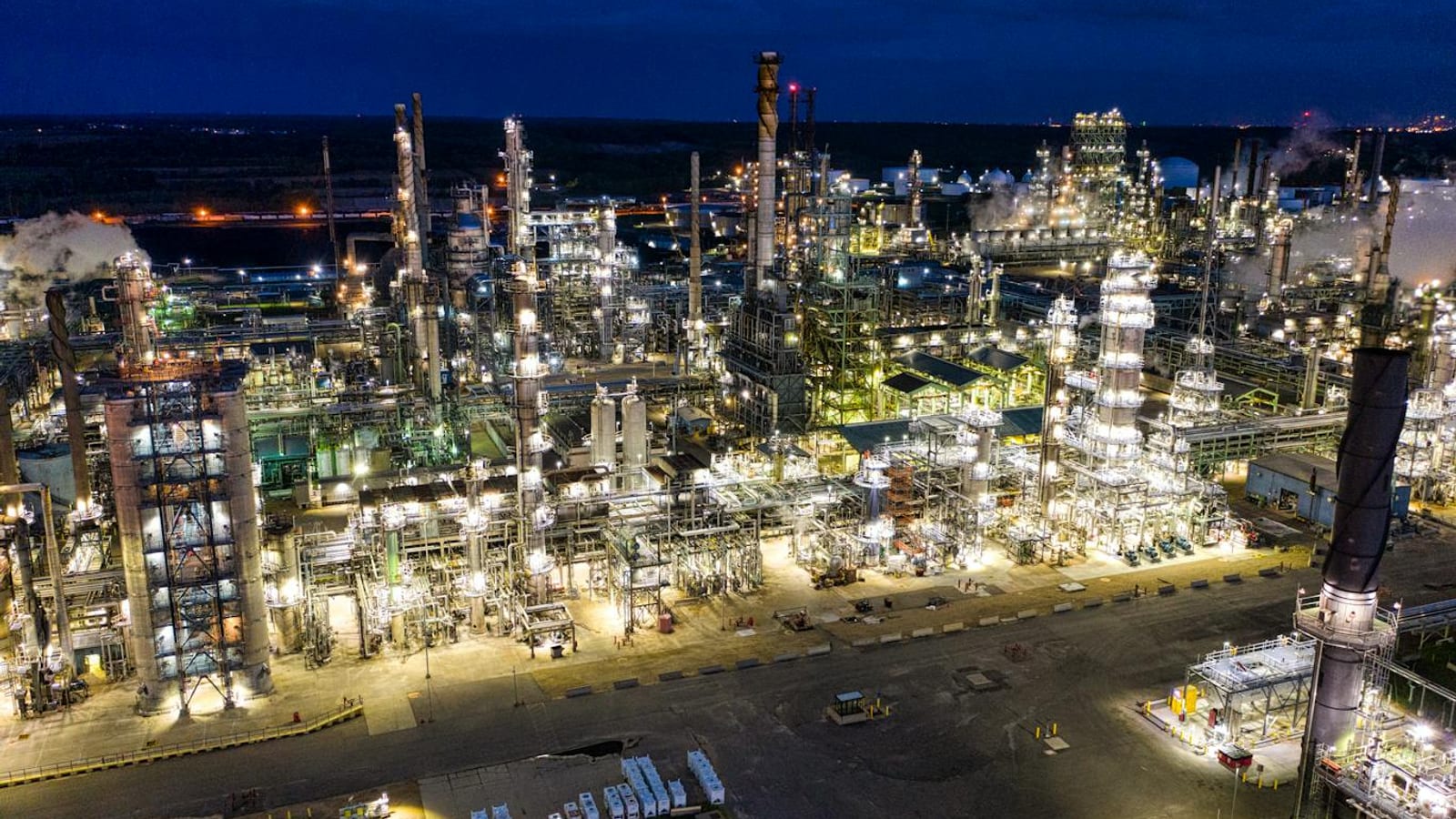 Oil jump drags Wall Street lower amid Iran talks