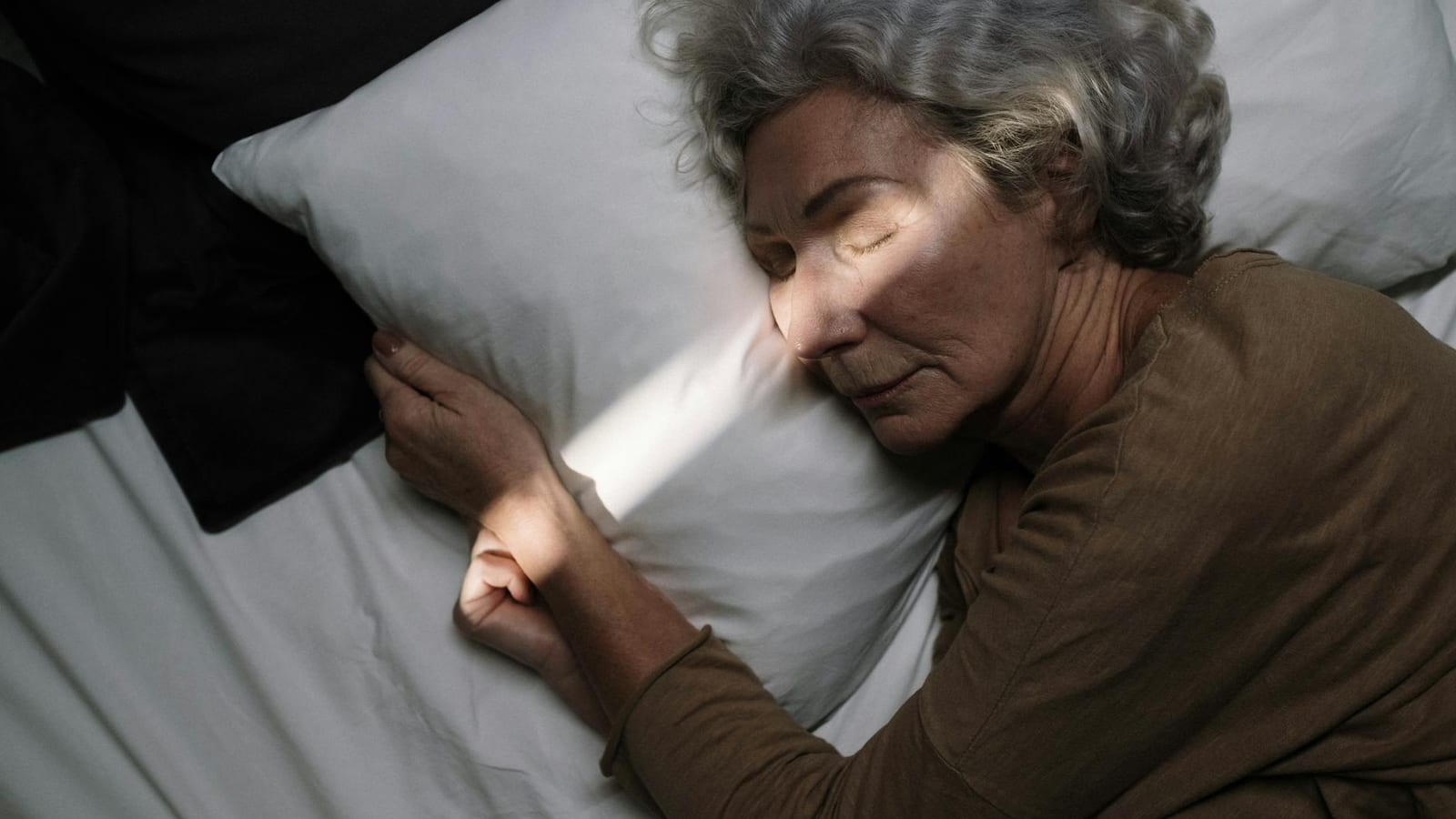 Poor Sleep Linked To Higher Cancer Risk In Under-50s