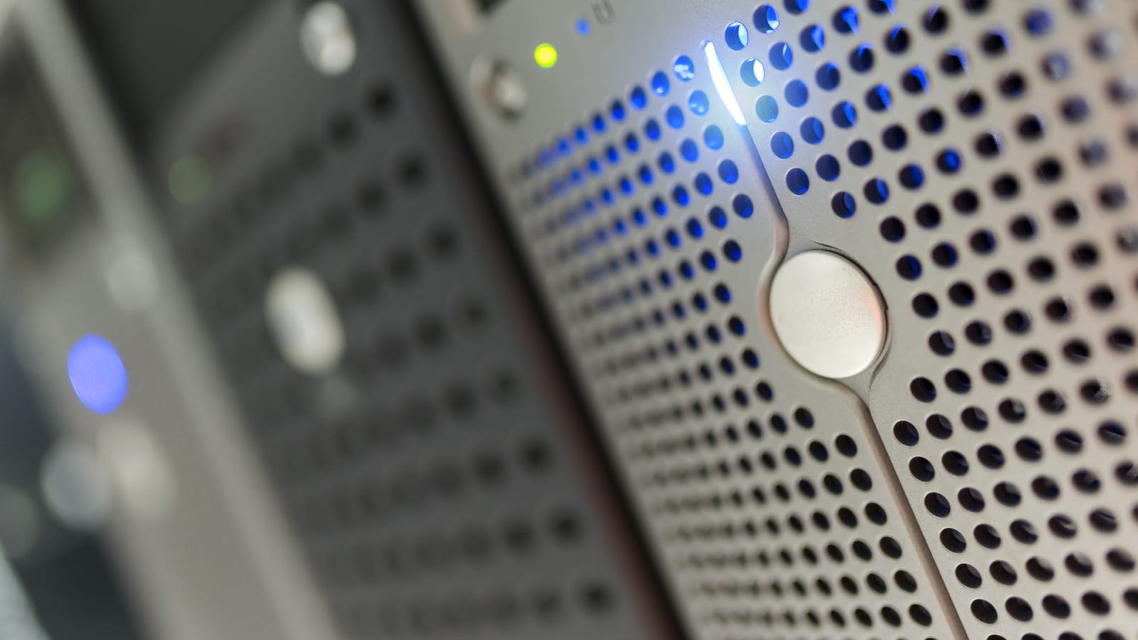 Snowflake Jumps As AWS Deal Lifts AI Sales Outlook