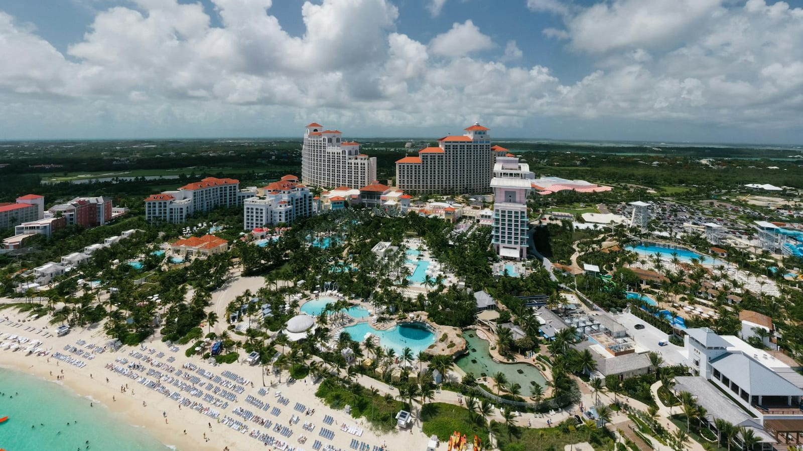 Trump Weighs Bahamas Wedding Trip As Iran Crisis Grows