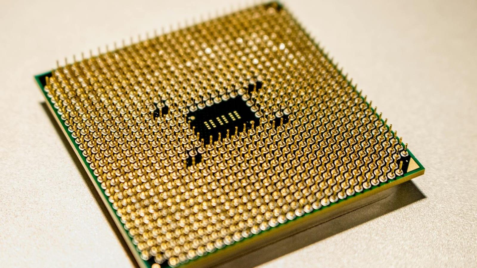 US inflation shock hits AI chip stocks and global tech funds