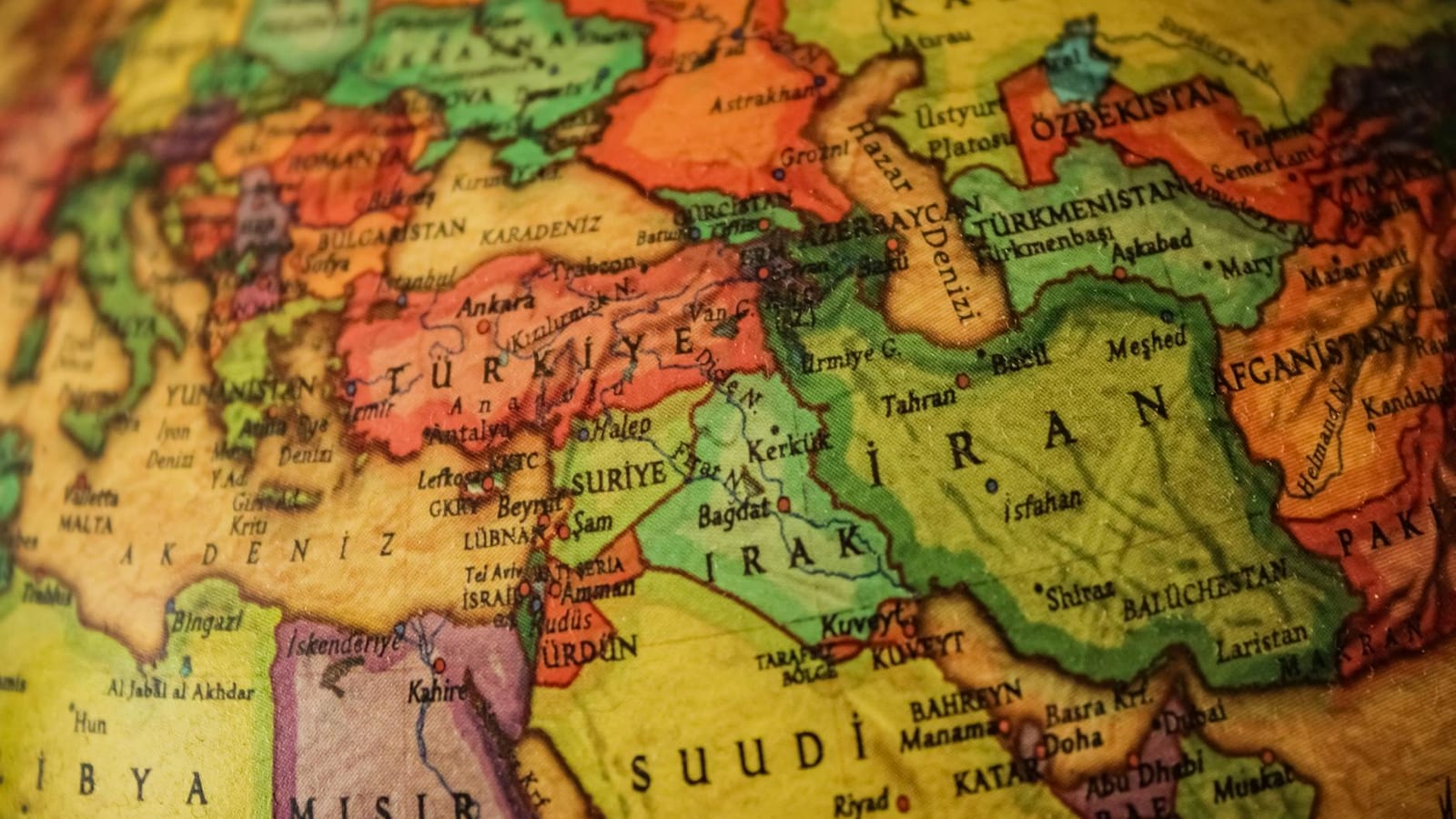 US-Iran deal hopes rise as Hormuz reopening nears