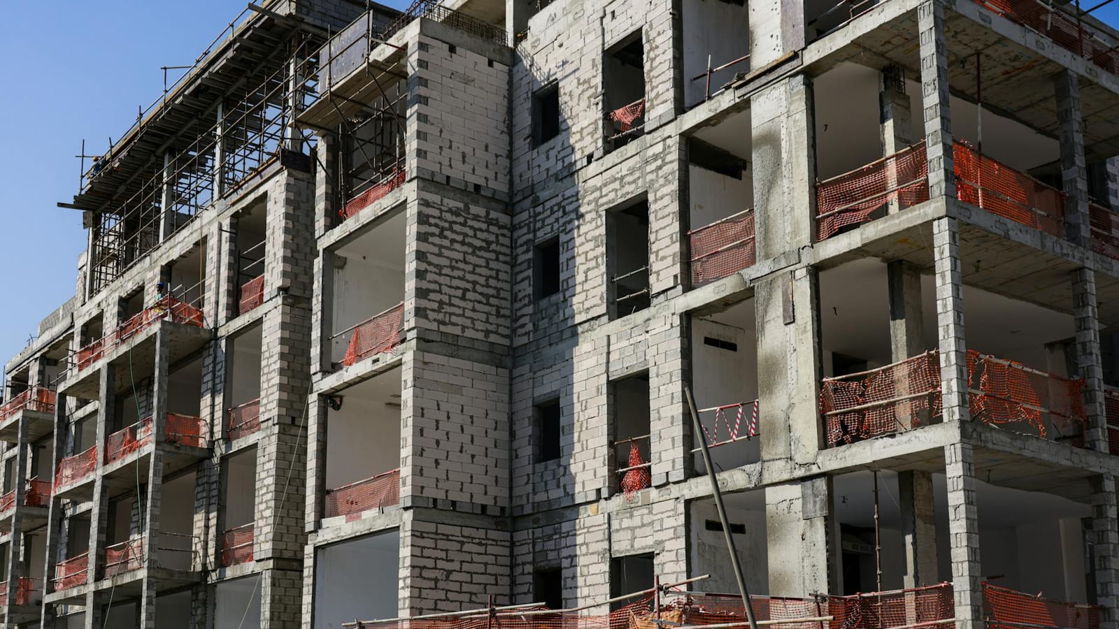 Vasai-Virar Building Frenzy Claims a Life, Exposes Safety Gaps